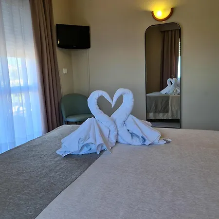 Guest house Residencia Cecilia Aios