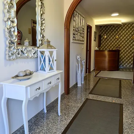 Vendégház Residencia Cecilia Aios