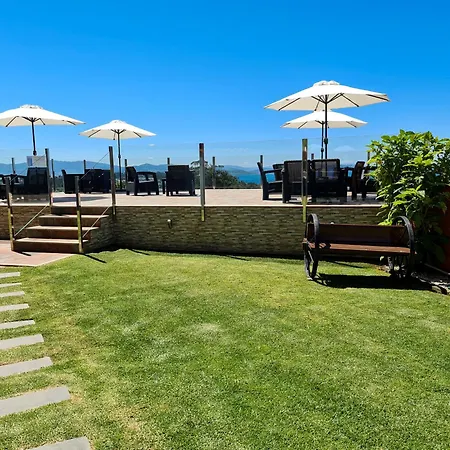 Residencia Cecilia 2* Aios